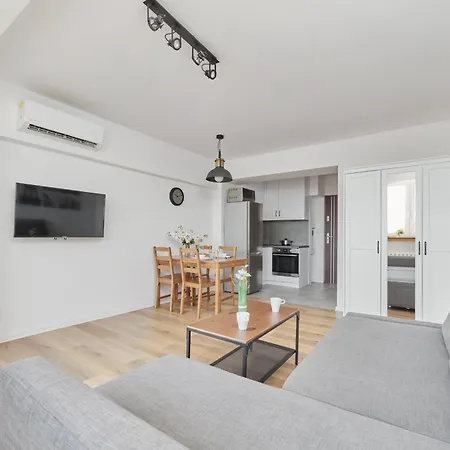 Cozy With Amazing View Of The By Renters Appartement