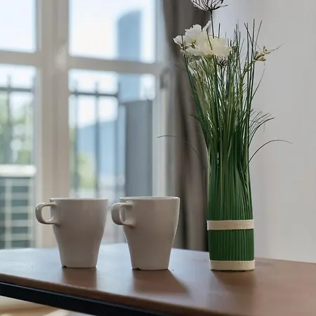 Cozy With Amazing View Of The By Renters Appartement Wrocław